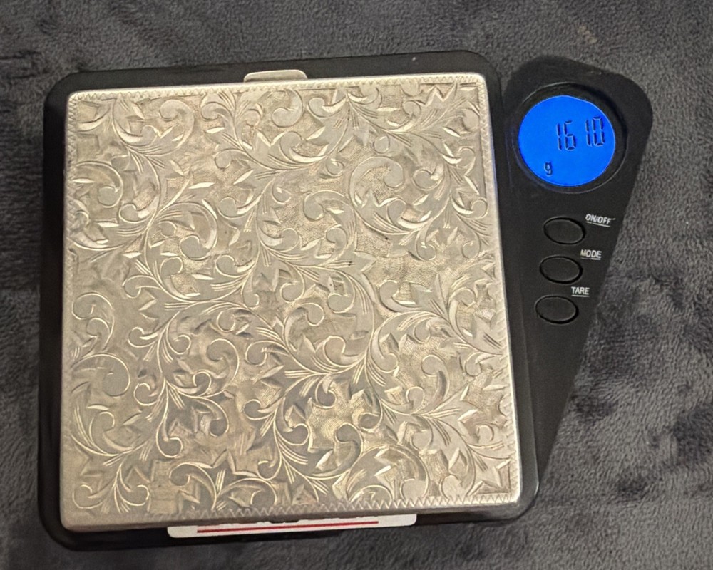 Antique Silver Makeup Compact With Flora Pattern & Leaf Scroll Pattern 3" 161 gr