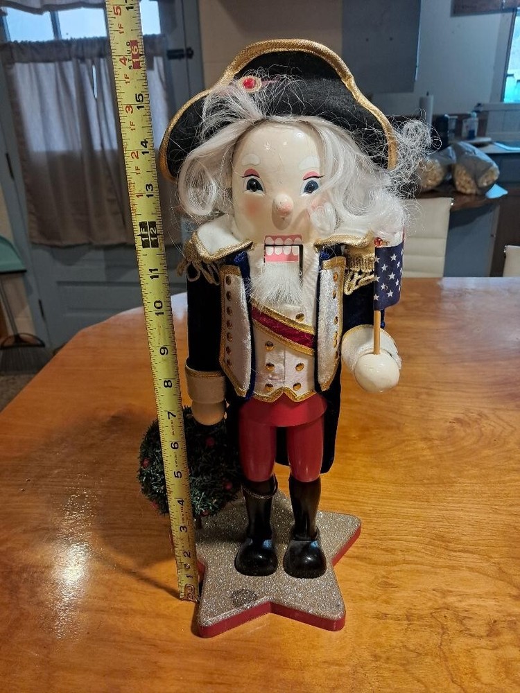 16" George Washington Nutcracker