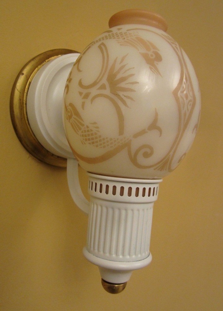 Vintage Lighting pair 1930s Lightolier sconces
