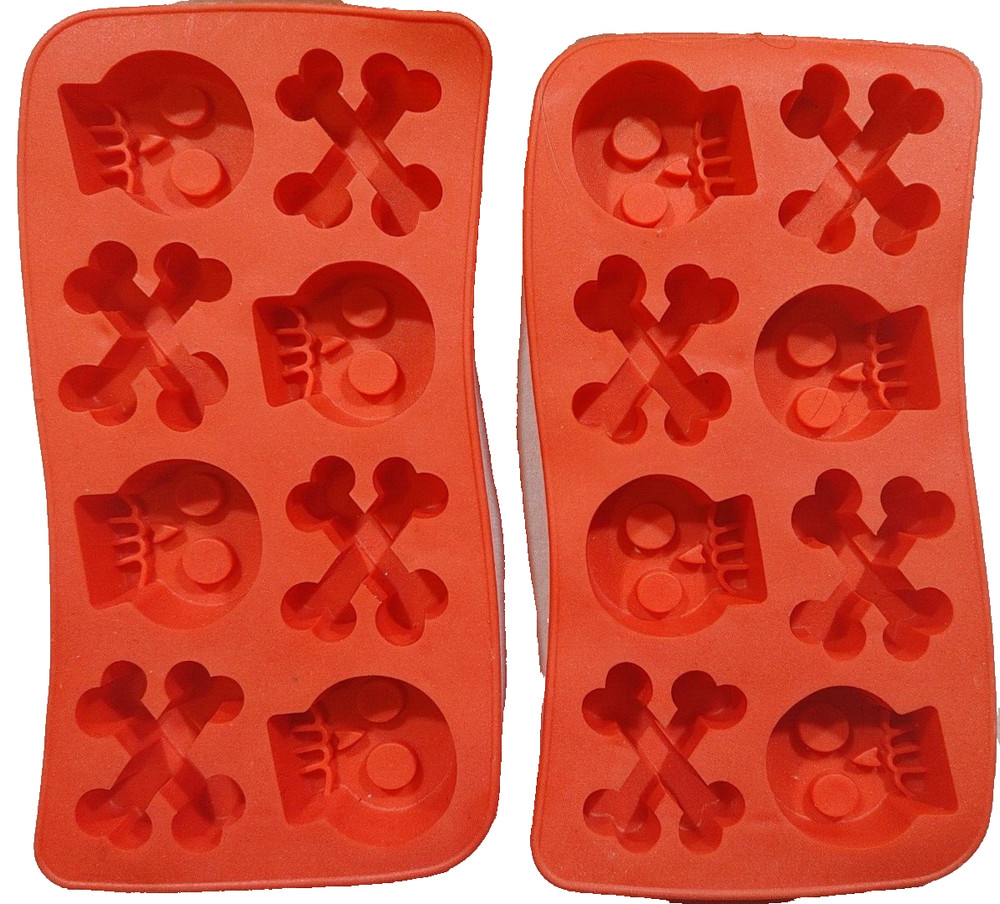 Soap Mold - Skulls & Cross-Bones