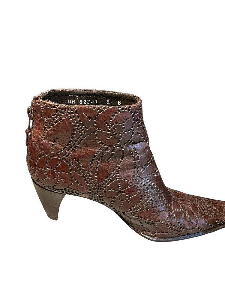Stuart Weitzman Brown Floral Leather Ankle Bootie Square Toe Zip Back Size 8 B