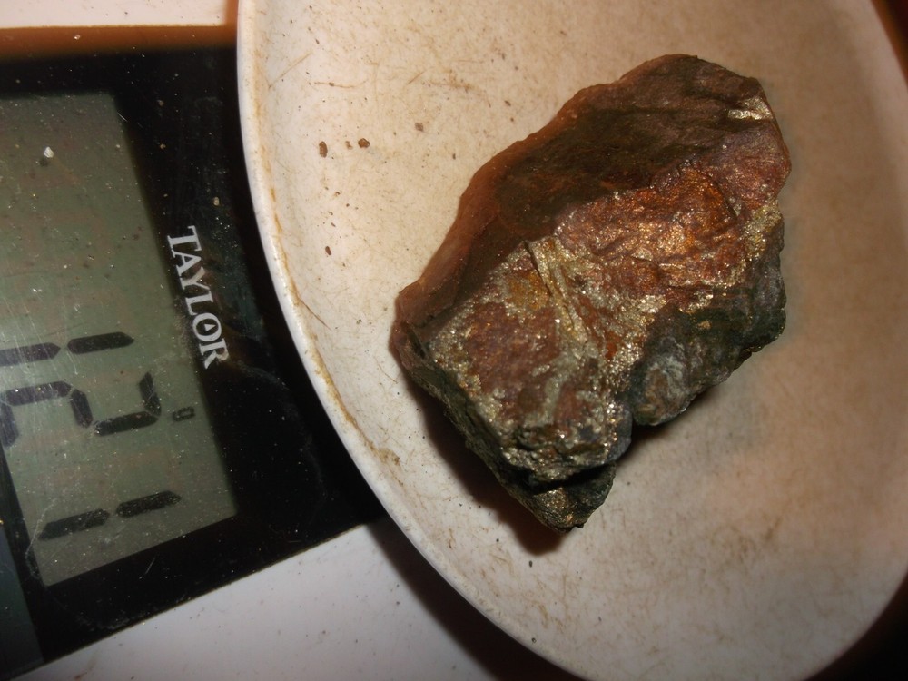 Gold, silver, copper, 121 grams samples ,ore high grade .