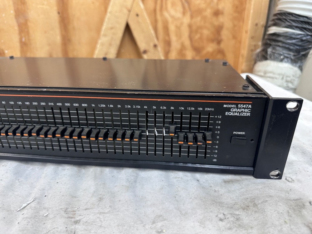 JBL UREI 5547A Mono 30 Band Graphic Equalizer EQ - READ