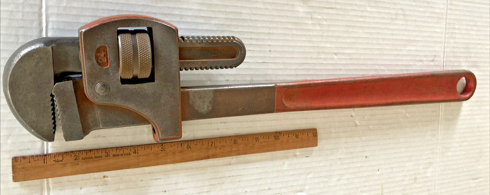 24” PIPE WRENCH FLAT HANDLE UNBRANDED