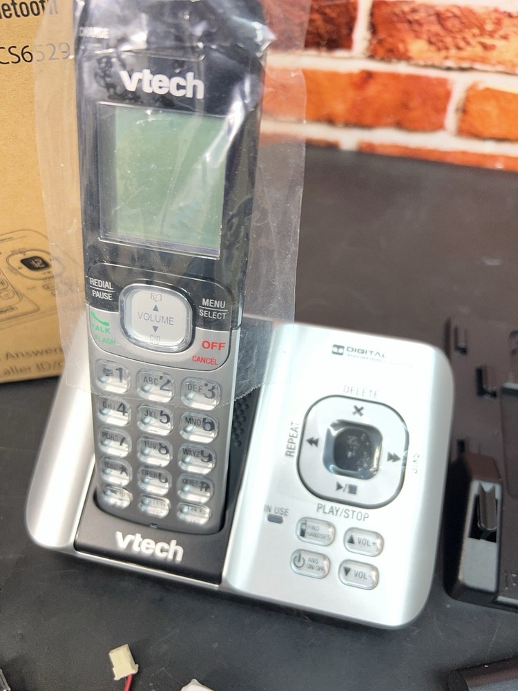 VTech CS6529 DECT 6.0 Phone Answering System with Caller ID/Call Waiting