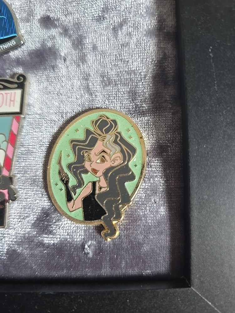 Mesiah Makes Bellatrix Pin
