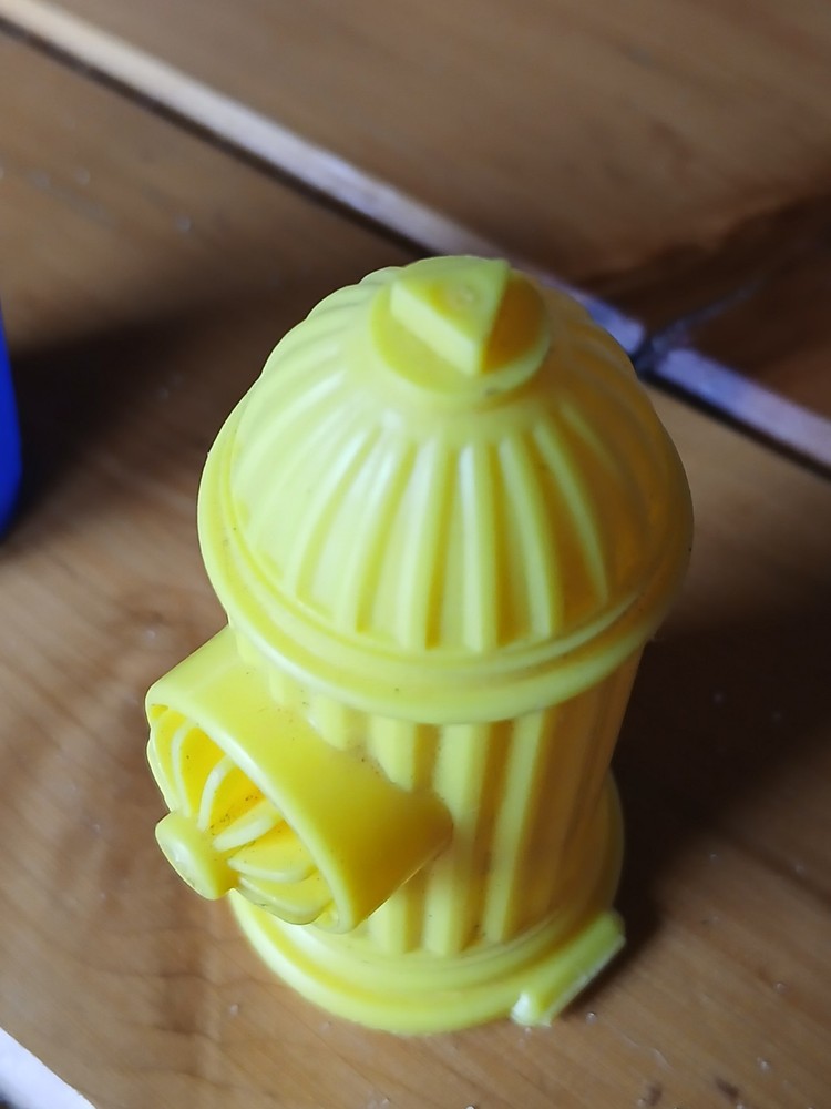 Vtg 1980s Candy Containers Topps Fleer 1 Fire Hydrant 1 Trash Can Empty