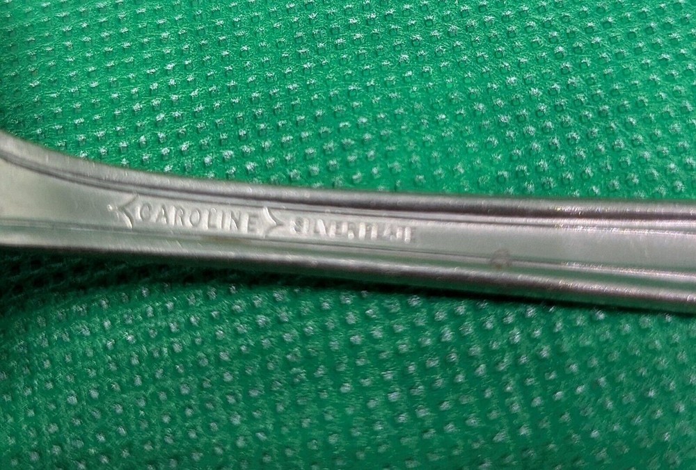 Caroline Vintage Silver Plate 10.5" Long Pie Server
