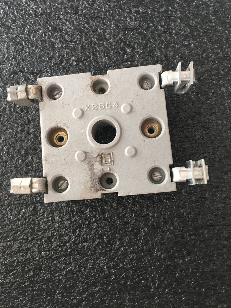 SQD METER SOCKET 100A 120/240V 1 PHASE OBSOLETE