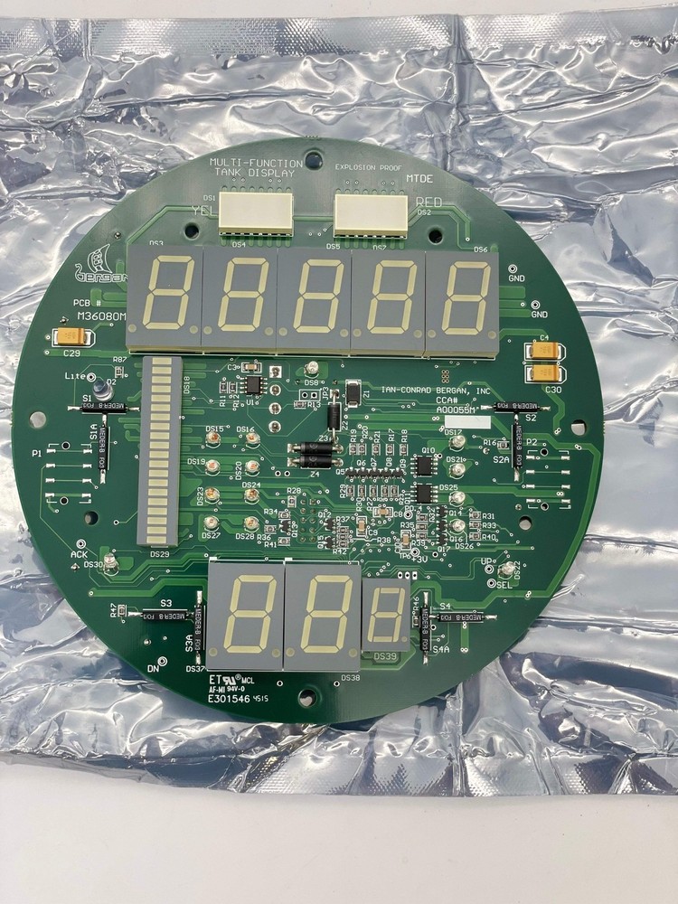 Ian-Conrad Bergan A00055M Multi-Function Tank Display (No Box)