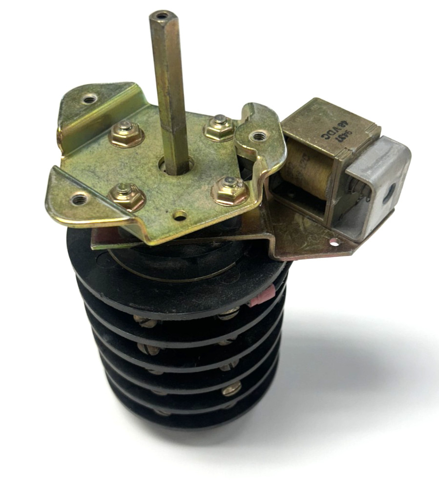 ELECTROSWITCH SERIES 24 ROTARY CONTROL SWITCH 600V 20A DD2008-12C