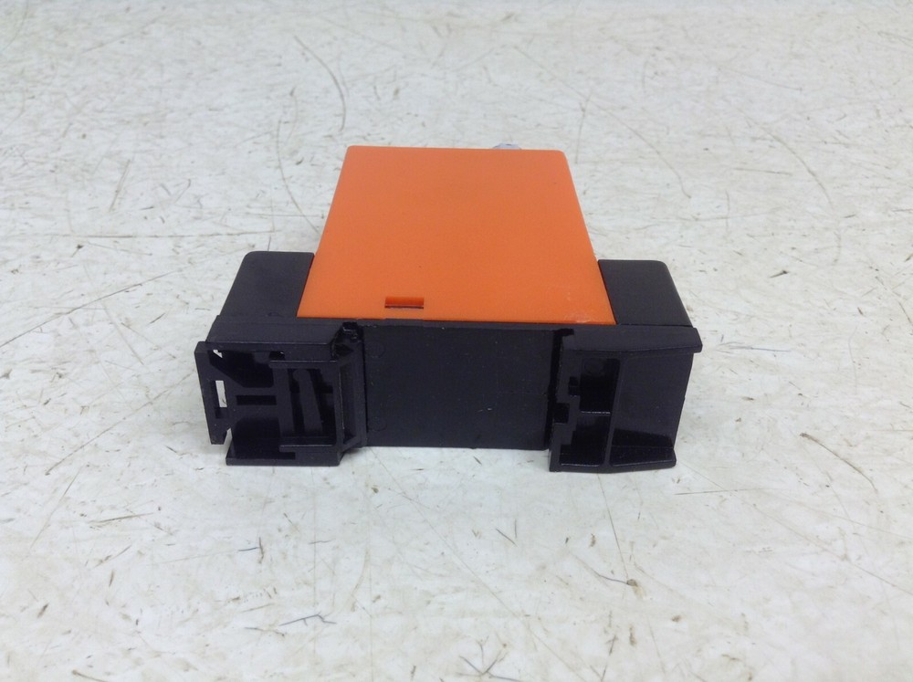 Syrelec BLS B MAC 10-260 VAC Solid State Digital Timer BLSBMAC New