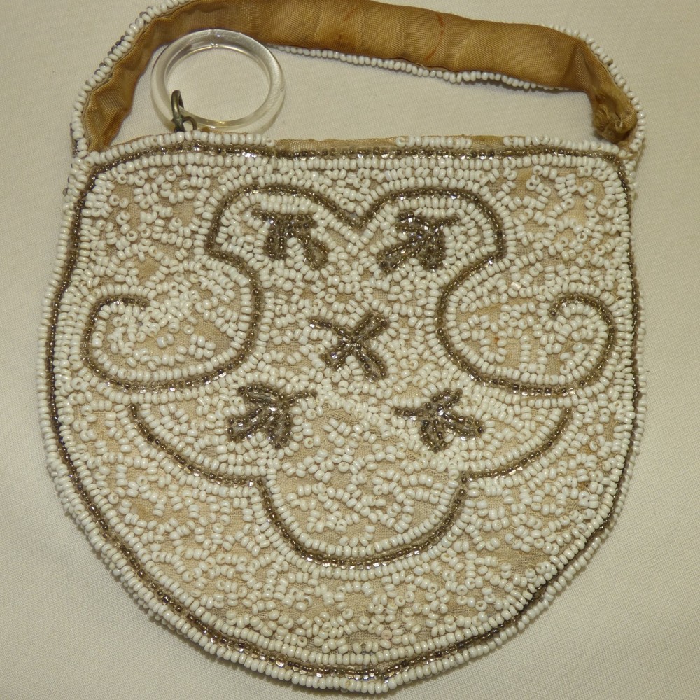 Vintage 1930s White & Silver Seed Bead Makeup Compact Purse w Zipper Short Strap