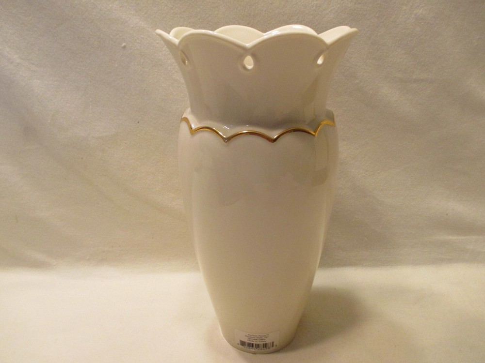 Lenox Perfect Petals Medium 10" Vase with Box
