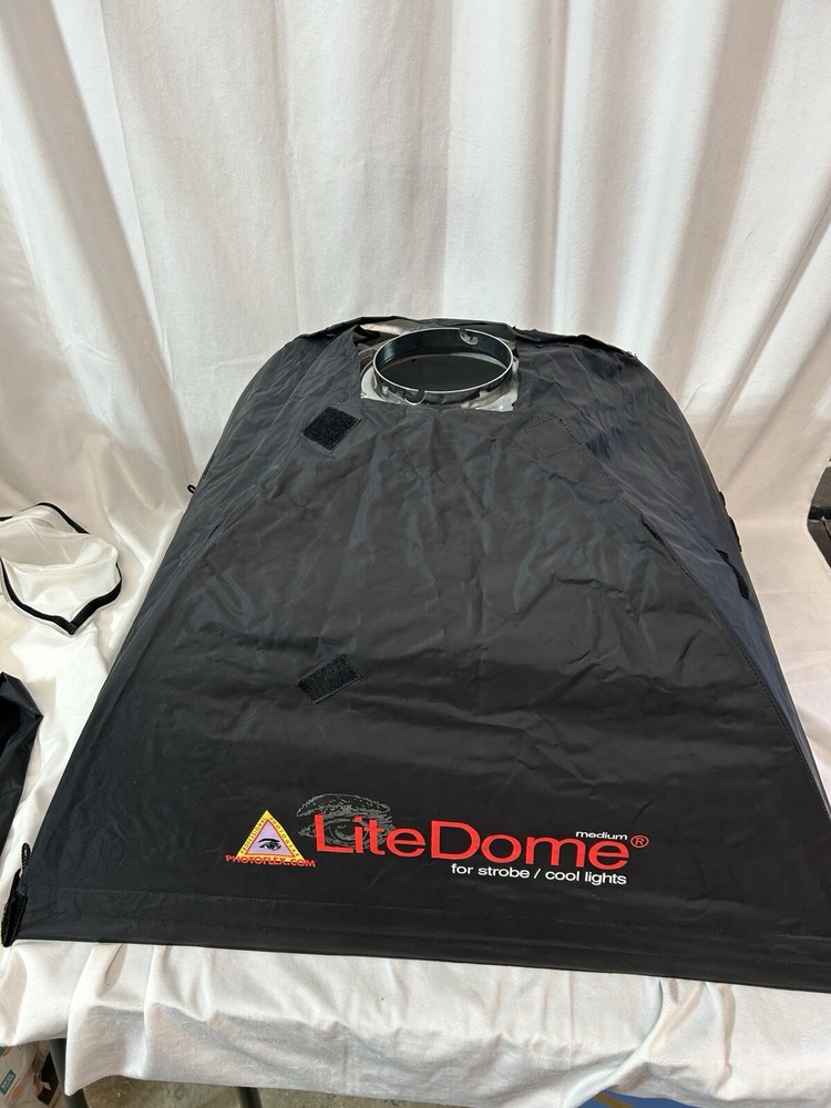 Photo Flex Lite Dome Medium 25x30 W Xtras