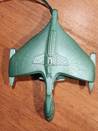 Hallmark 1995 Star Trek Romulan Warbird Lights Up When Plugged into Light String