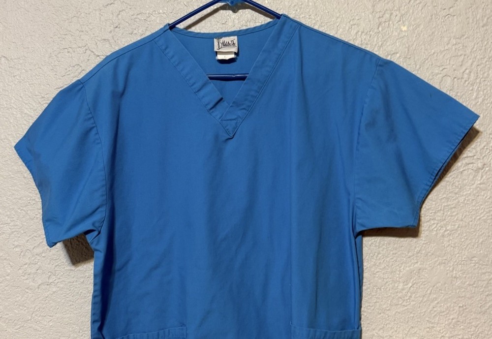 Mailbu Doc Scrub Top Medical Uniform Blue V-neck Medium