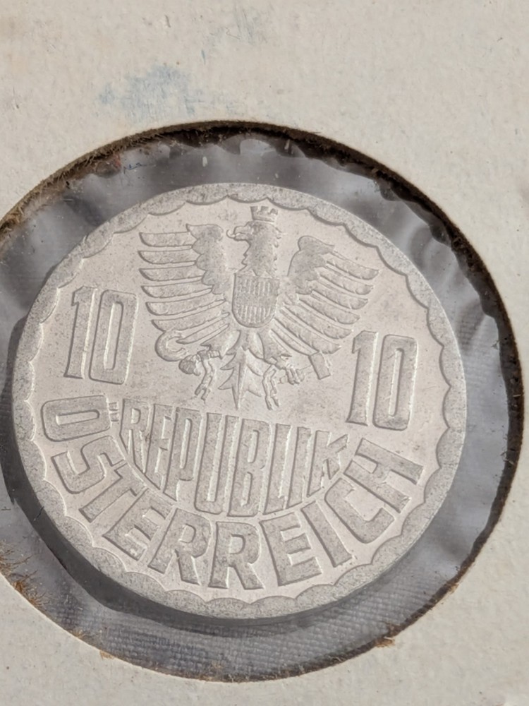1952  Austria - 10 Groschen Coin