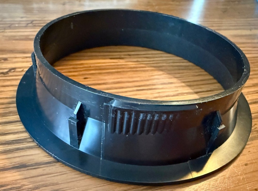 Locking ring for carousel slide tray (Kodak)