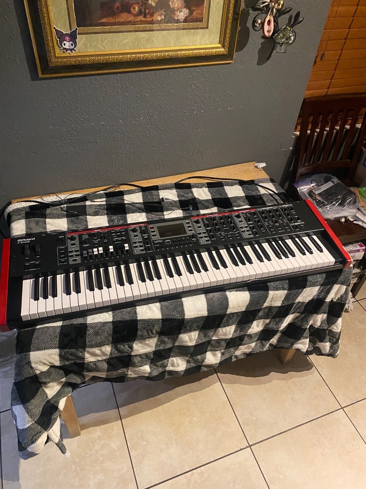 Roland V-STAGE76 76-Note Performance Keyboard (Damaged )