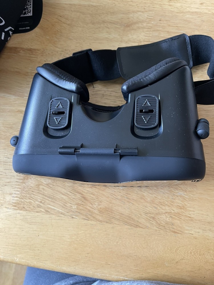 DREAM VISION VIRTUAL REALITY SMARTPHONE HEADSET NEW OPENED BOX