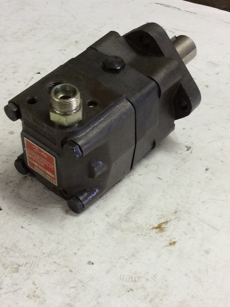 Danfoss Hydraulic Motor 151F0201 2 OMS100