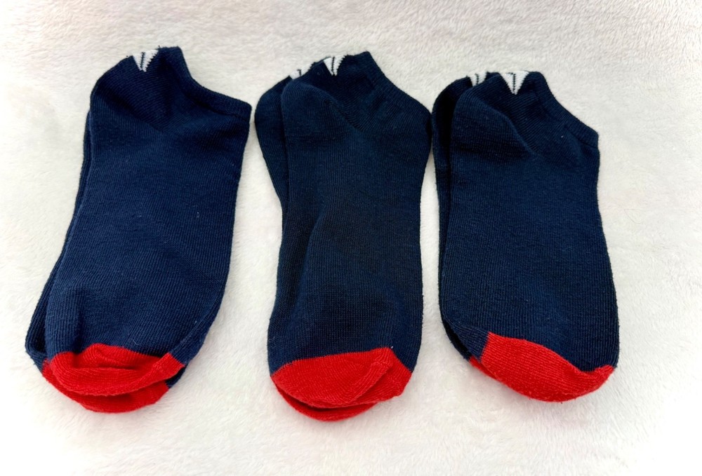 3 PAIR DELTA AIR LINES UNISEX ANKLE SOCKS