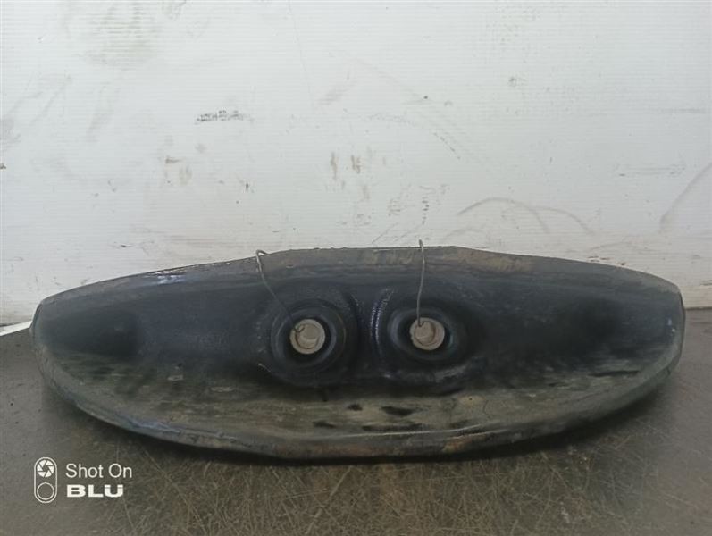 A24-1079-3 Peterbilt Front Engine Mount (10862495