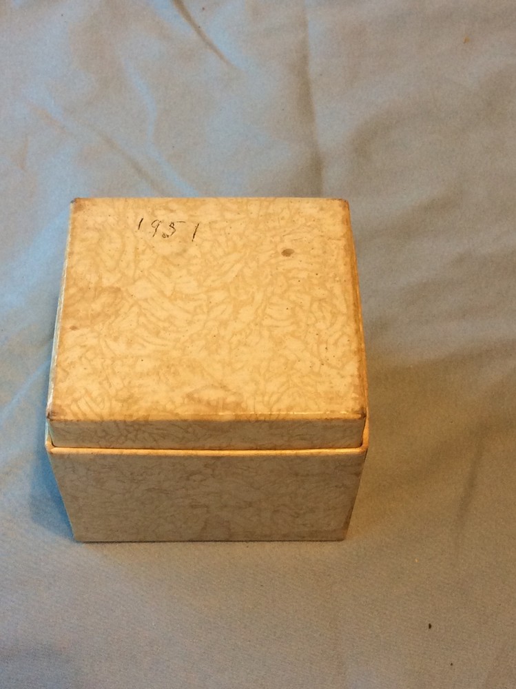 Vintage Thread-a Matic Model 72 "Jewel" Needle Threader w/ Box & Insert