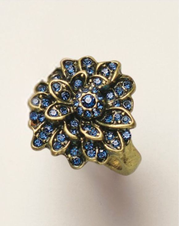 Avon Pearly Blue Lotus Ring