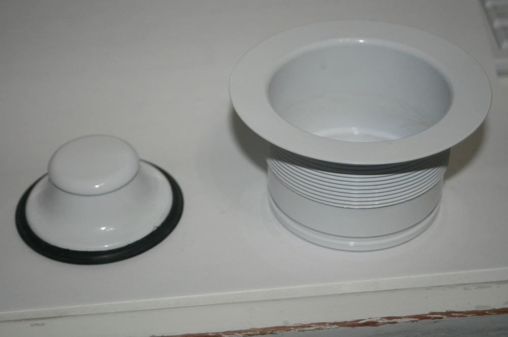 Westbrass EZ-Mount Disposal Flange and Stopper 3 1/2"