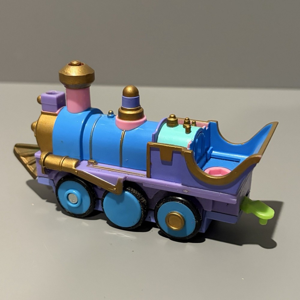 Vintage Disney Polly Pocket MAGIC KINGDOM Castle Train Engine NOT Working