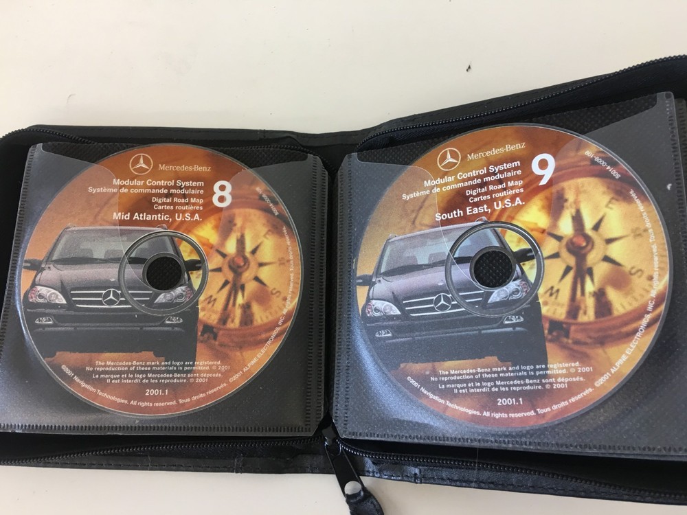 MERCEDES 20 DISC CD FOLDER MAGAZINE CD STORAGE ACCESSORY BOX W/NAVIGATION CD
