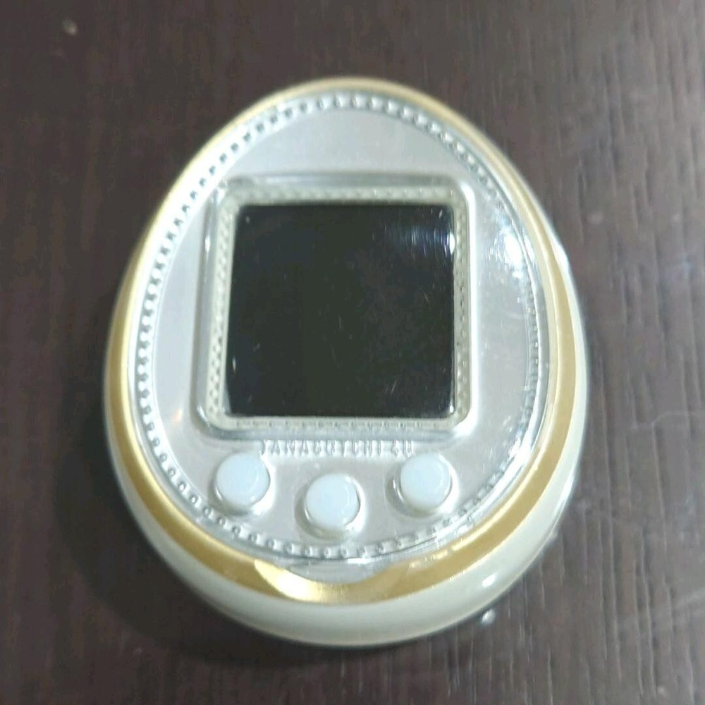 Bandai Tamagotchi 4U White