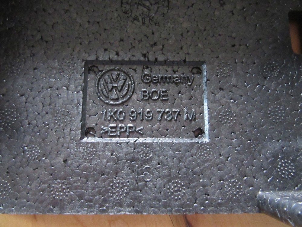 OEM  VW 2013 2014 Bluetooth Control Module  Bracket   P/N 1K0 919 737 M