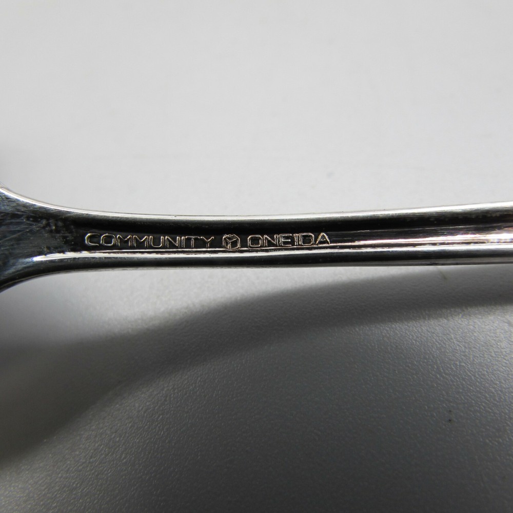 Oneida Silverplate Flatware ENCHANTMENT 1985 Oval Soup / Place Spoon CUBE