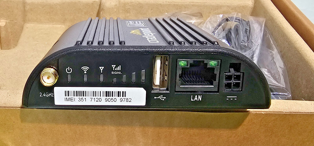 CradlePoint NetCloud Essentials IBR200 TB4-020010M-ANN