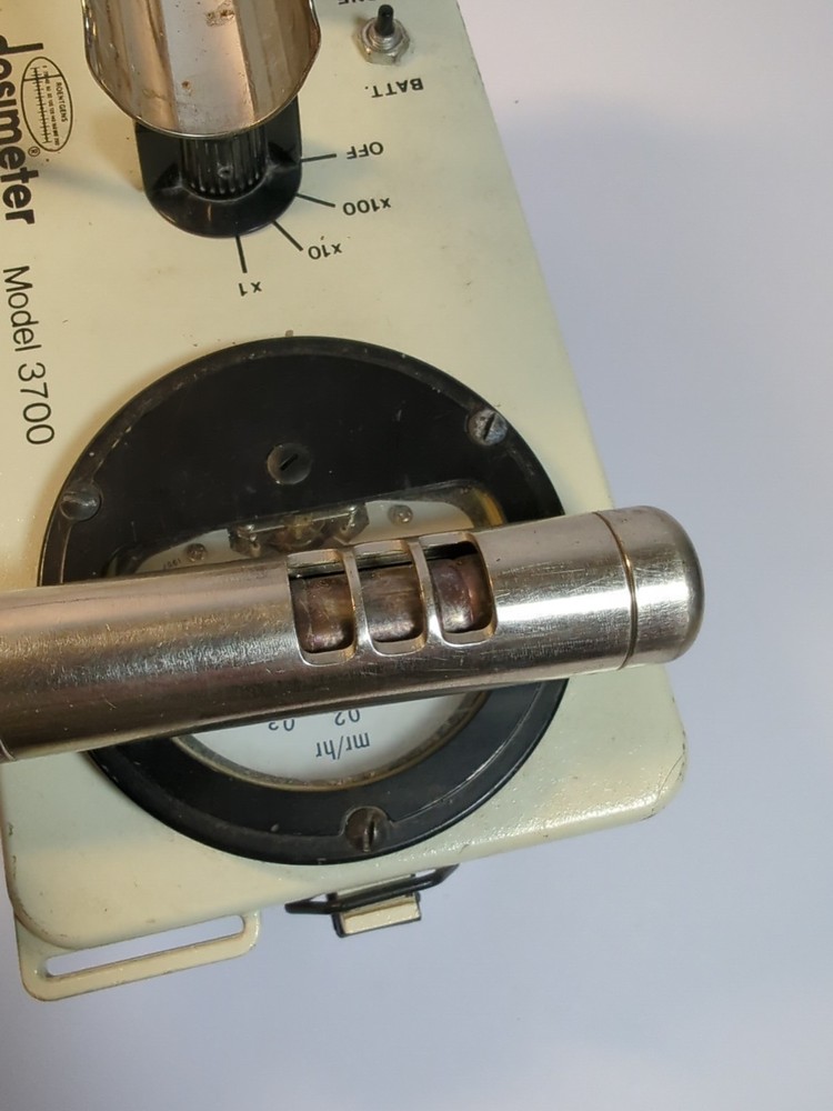 Dosimeter Model 3700 Geiger Counter Survey Meter Tested Working