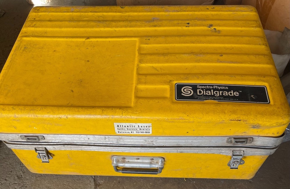 Spectra-Physics Dialgrade 1160 Pipe Laser Set With Case (Untested)