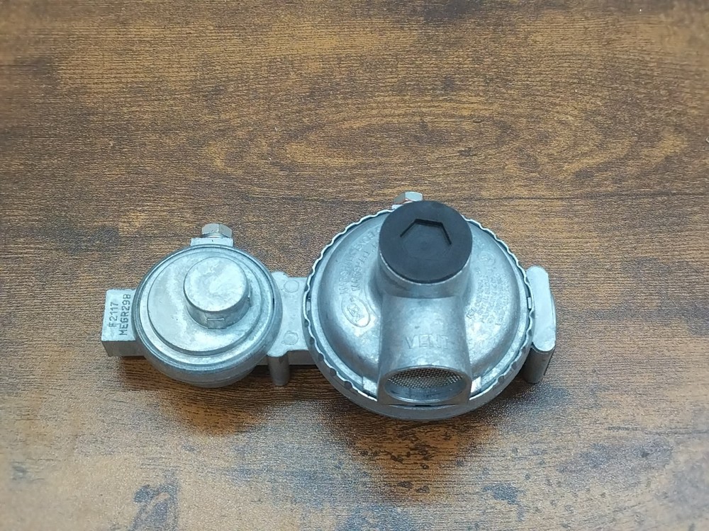 Marshall MEGR-298 Propane Regulator 2 Stage 90 Degree Vent Pressure
