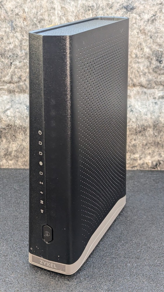Zyxel DX4510-B0 Series Router - Powers On