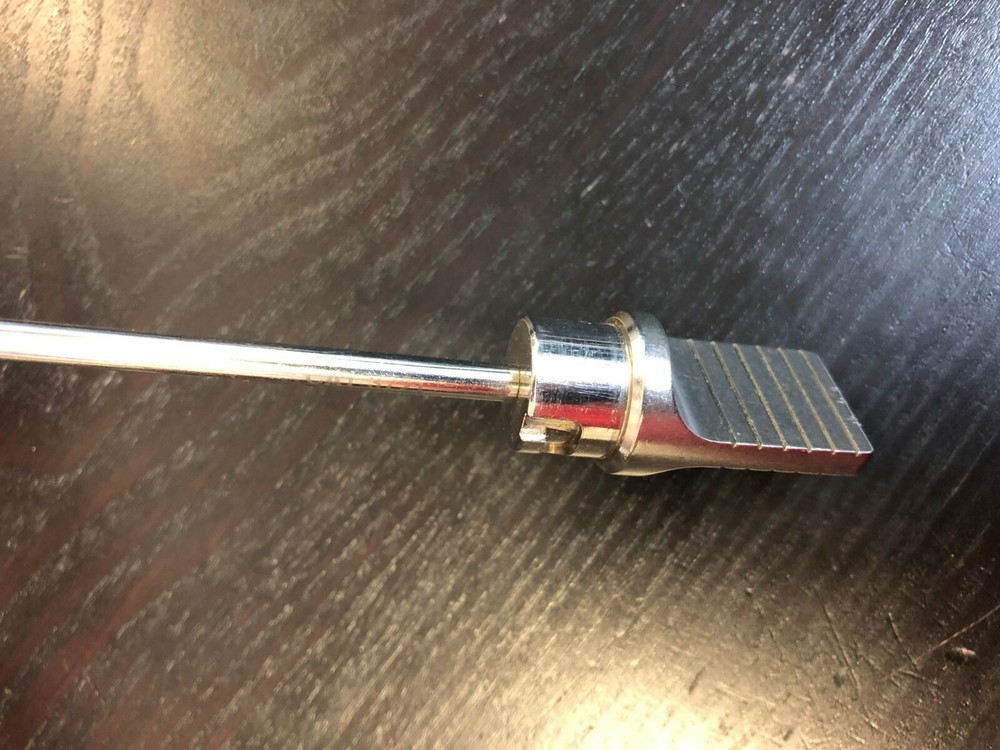 Dyonics 3721 Trocar.