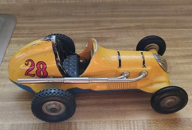 Roy Cox Thimble Drome Champion 28 tether car
