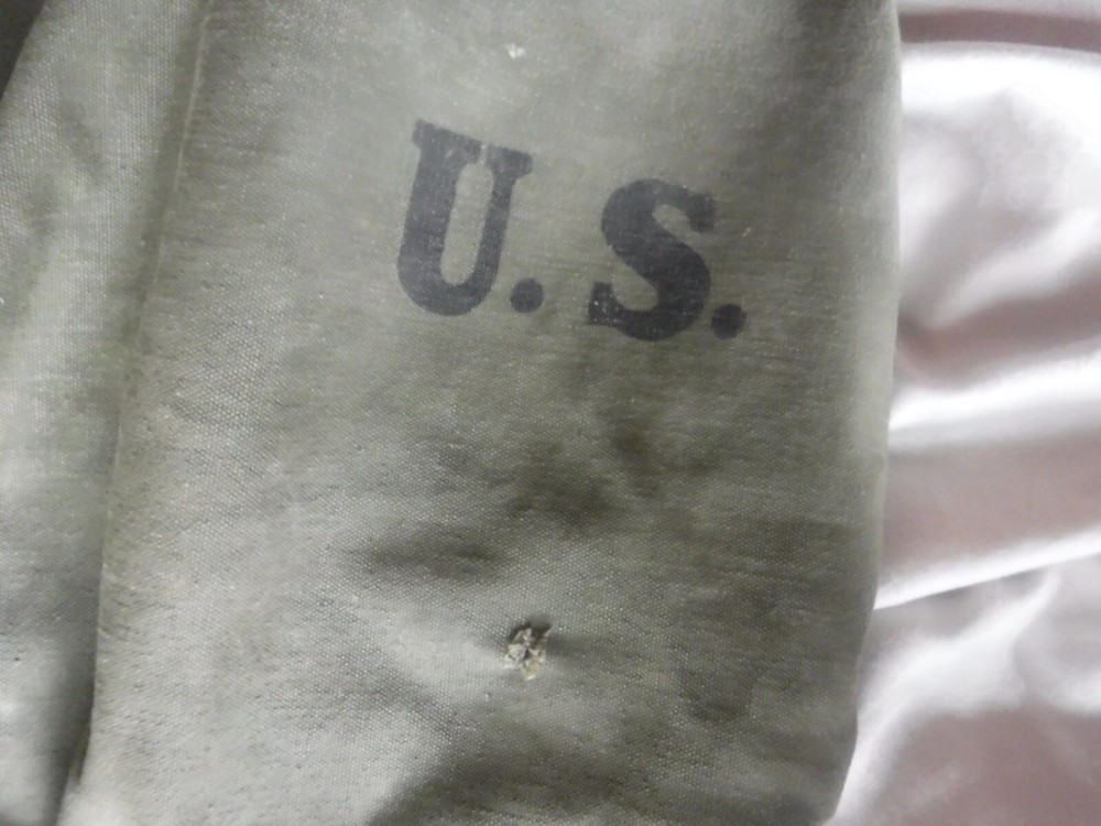 US Army Green Duffle Bag Pre Owned