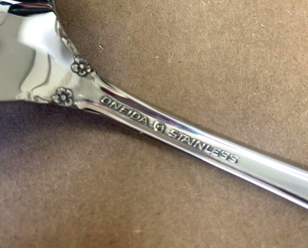 2 Salad Fork Dover Oneida Stainless Flowers Glossy