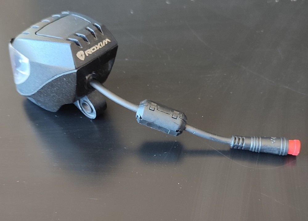 6V LIGHTS - RUNS OFF THE BIKE