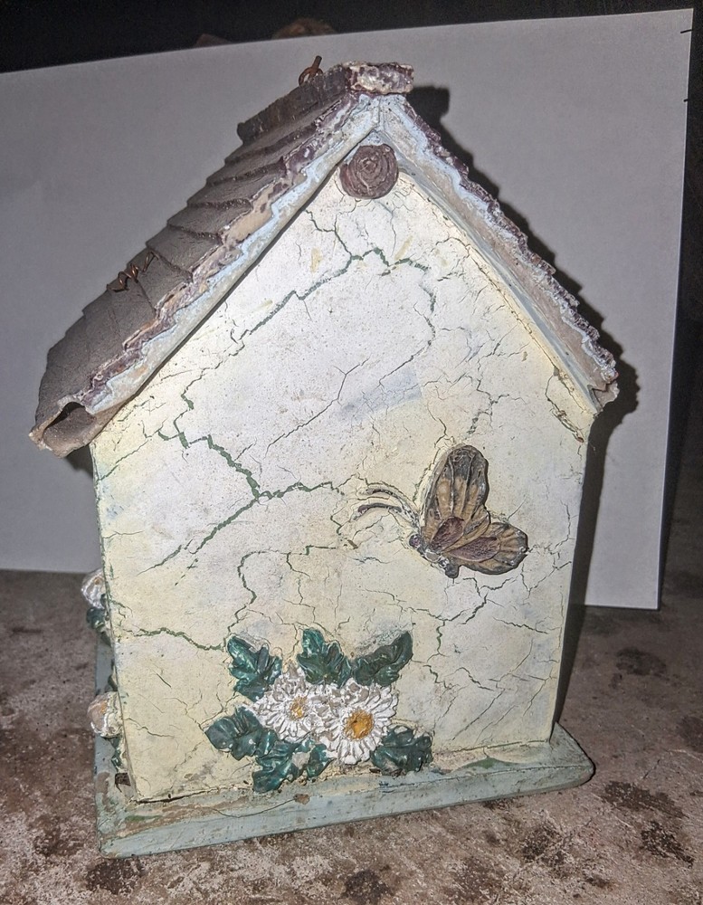 Wood Birdhouse