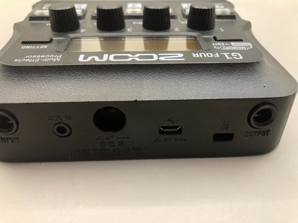 ZOOM G1 FOUR Multi-Effects Guitar Processor Pedal with Box - Used