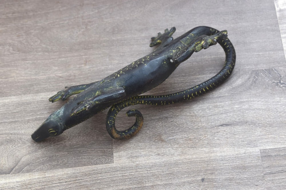 Vintage Brass Door Handle pull Lizard Heavy Gate Pull Handle Table Decor statue