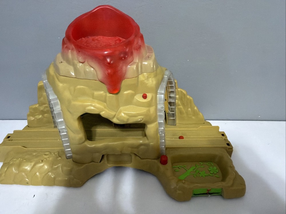 Learning Curve Dinosaur Train Time Tunnel Mountain Motorized Track Complete